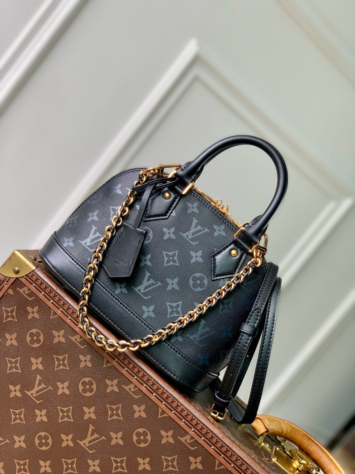Louis Vuitton Alma BB G75 Women Handbag
